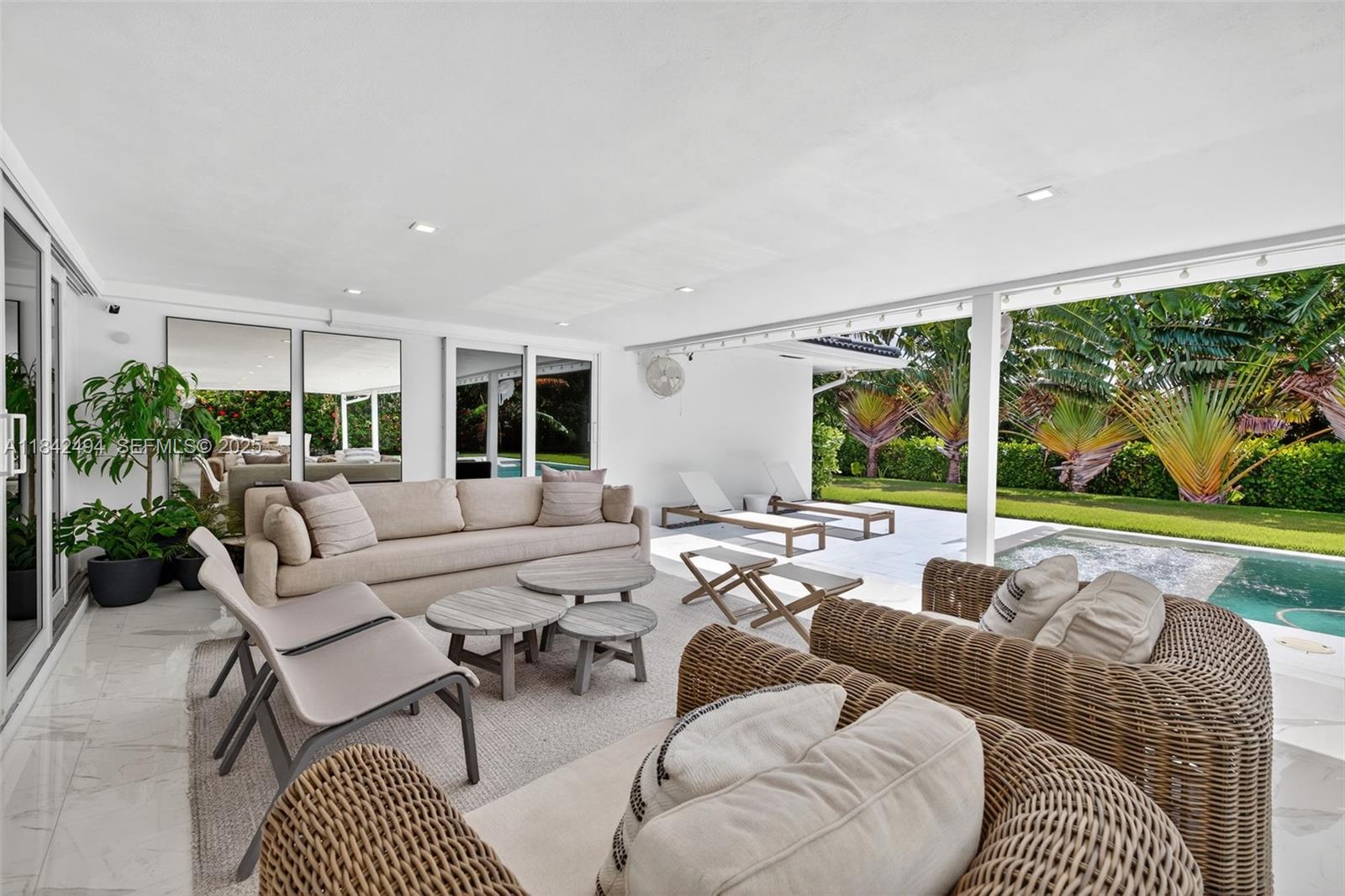 DIPLOMAT GOLF ESTATES - Residential