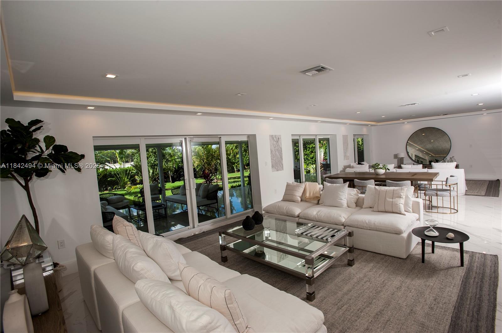 1001 Diplomat Pkwy