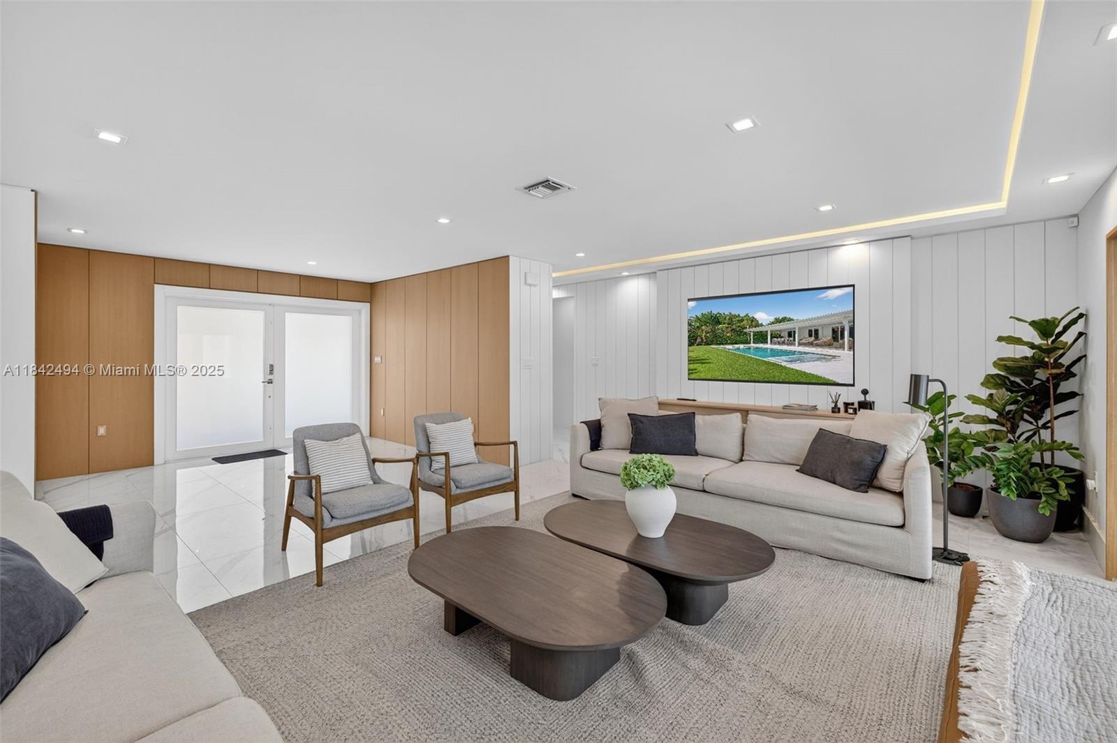 1001 Diplomat Pkwy