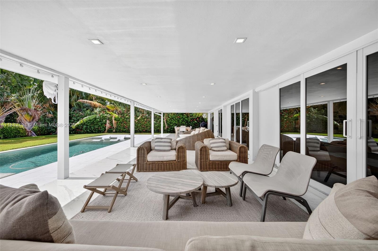 DIPLOMAT GOLF ESTATES - Residential