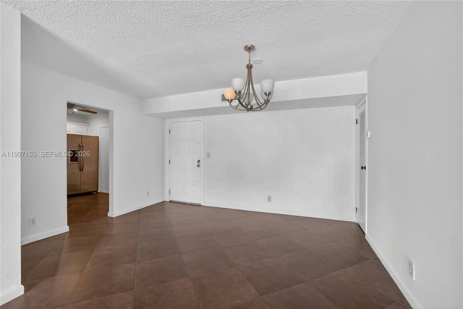 6201 N Falls Cir Dr 207