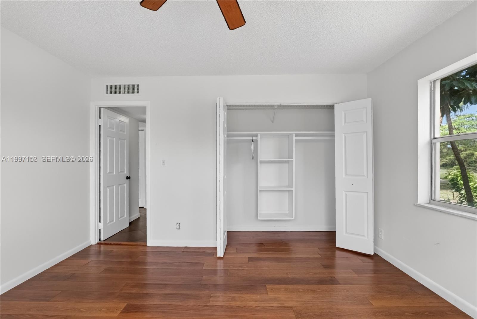 INVERRARY COUNTRY CLUB - Residential