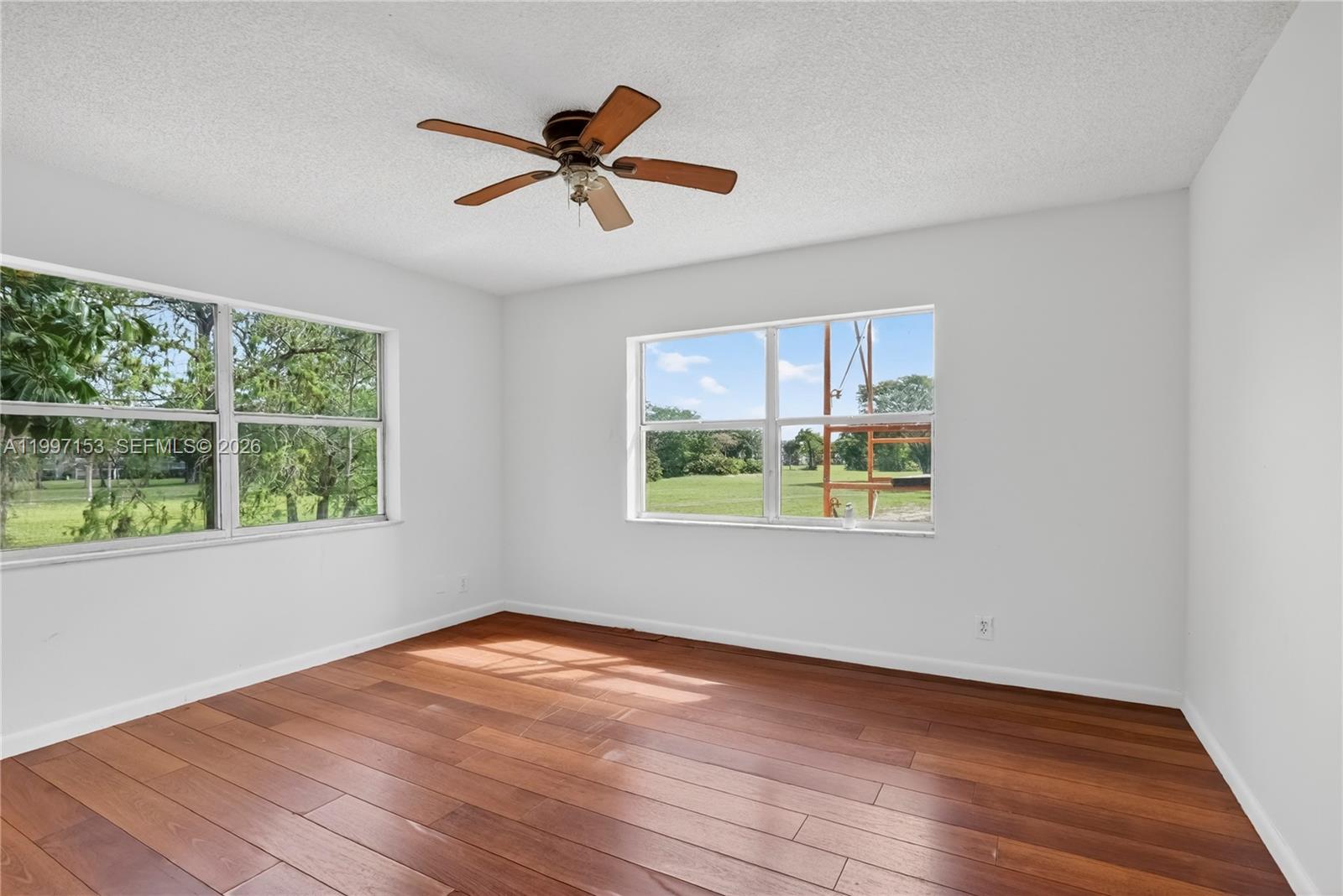 INVERRARY COUNTRY CLUB - Residential