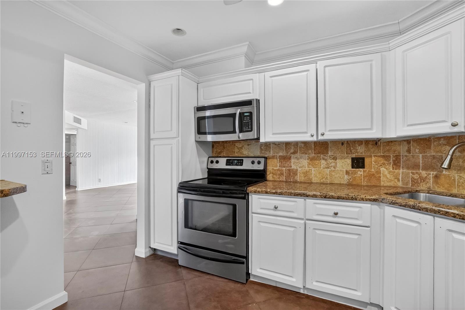 INVERRARY COUNTRY CLUB - Residential