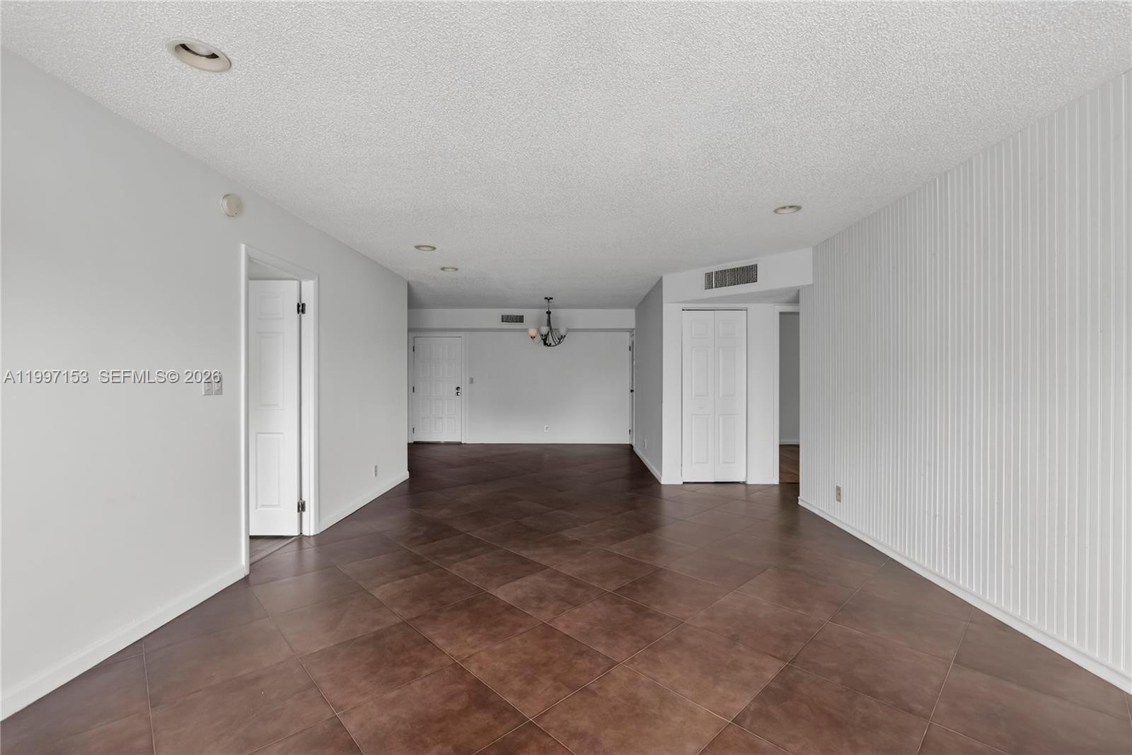 INVERRARY COUNTRY CLUB - Residential