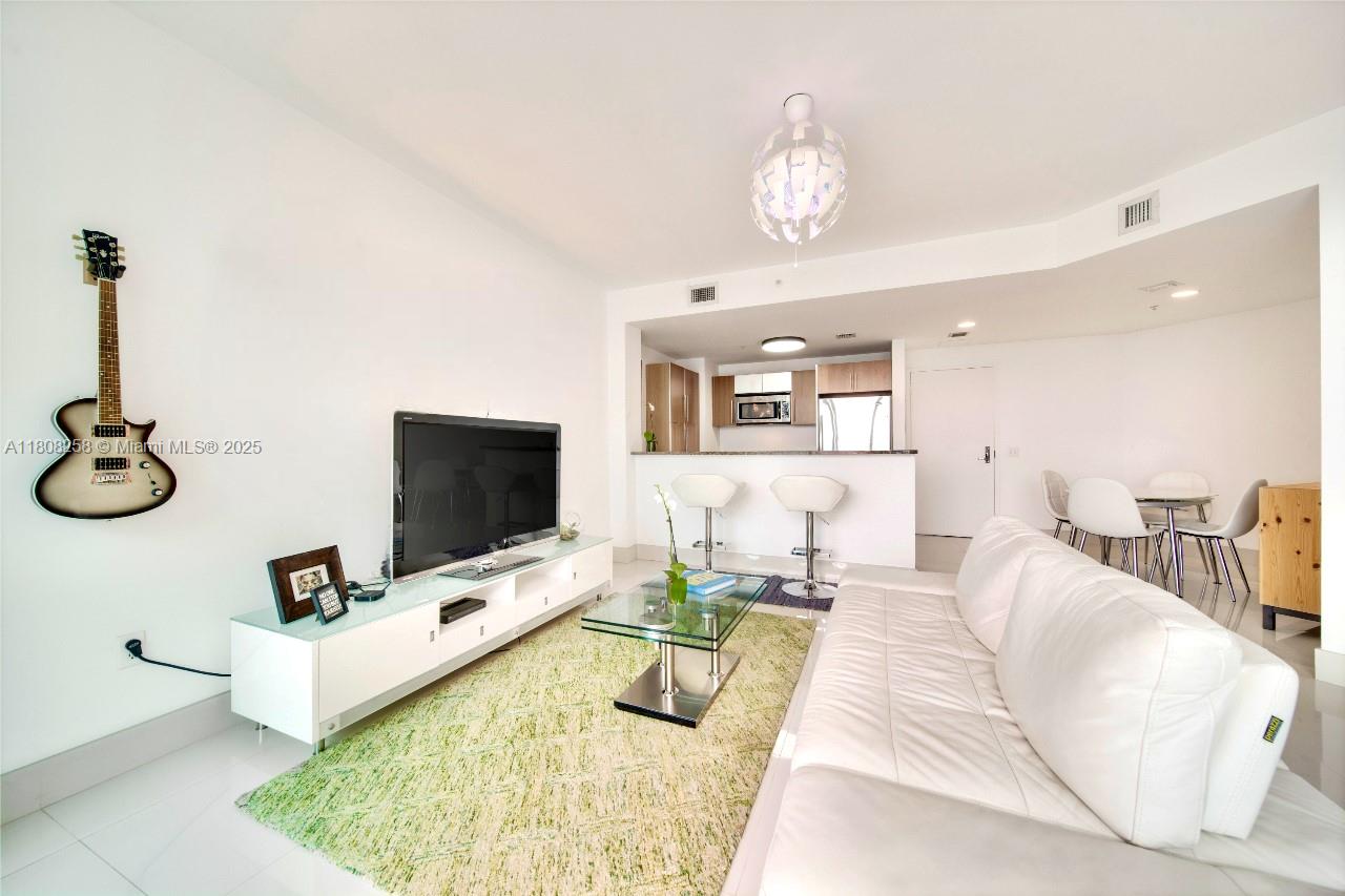 300 S Biscayne Blvd T-3605