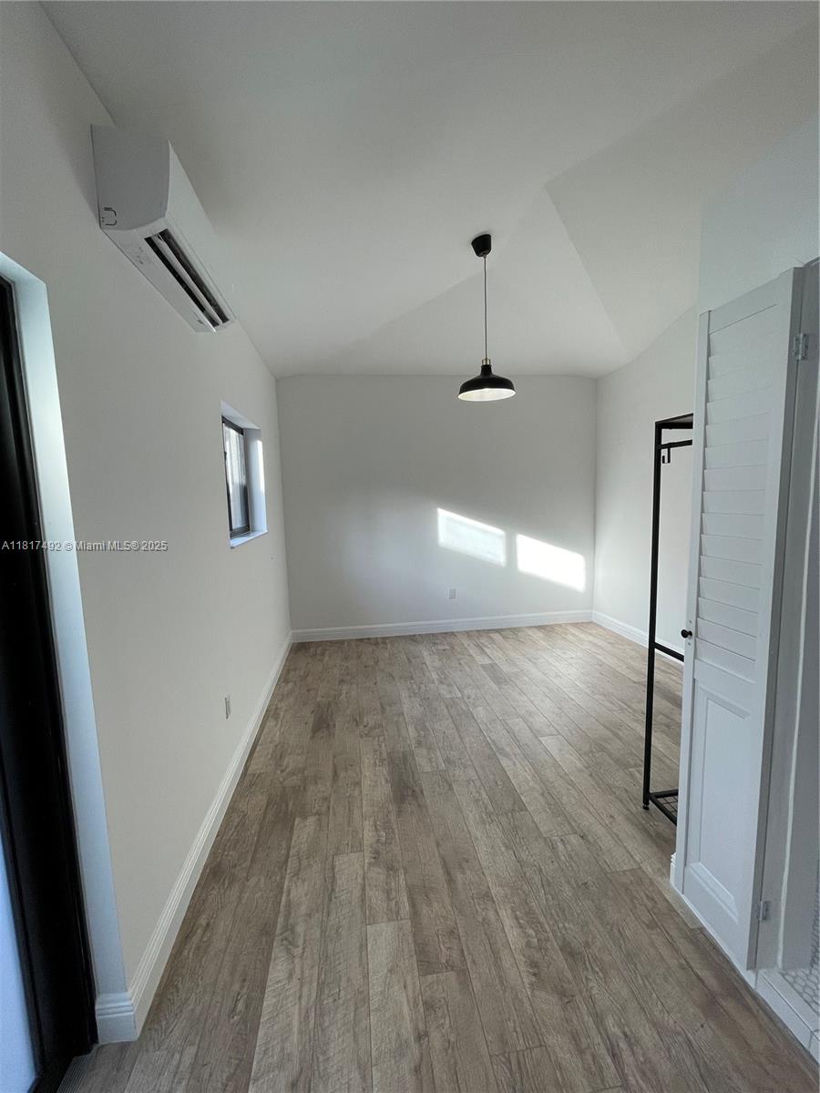 52 NW 68th St