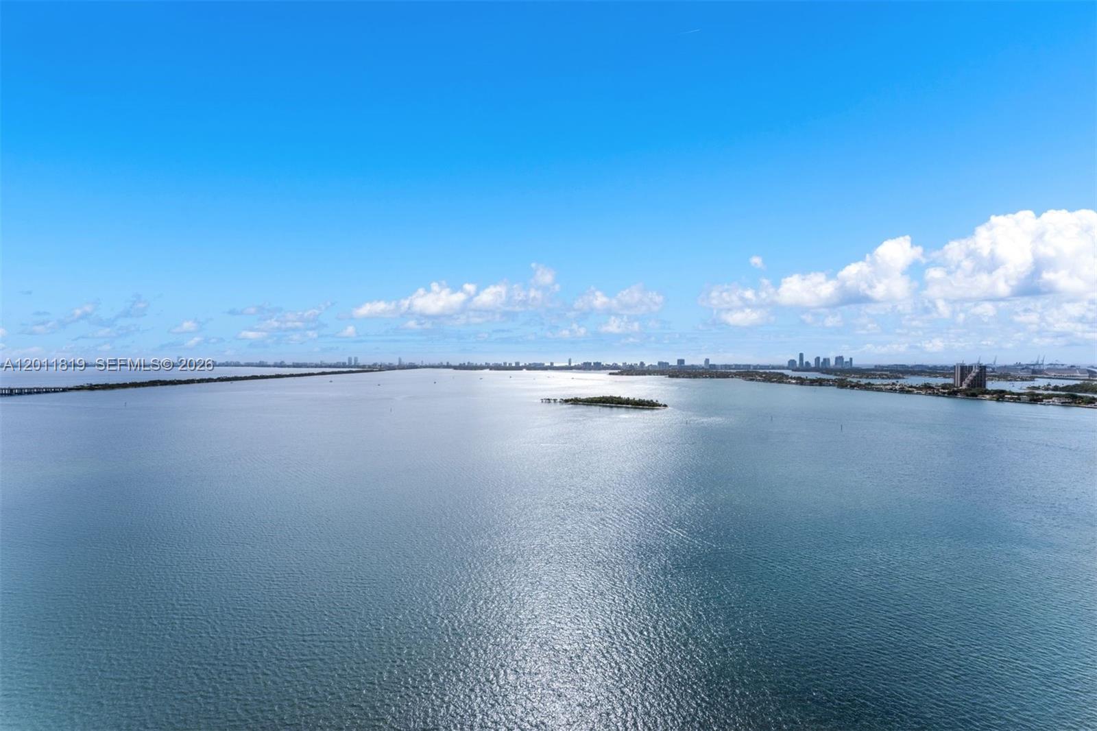 ARIA RESERVE - Residential
