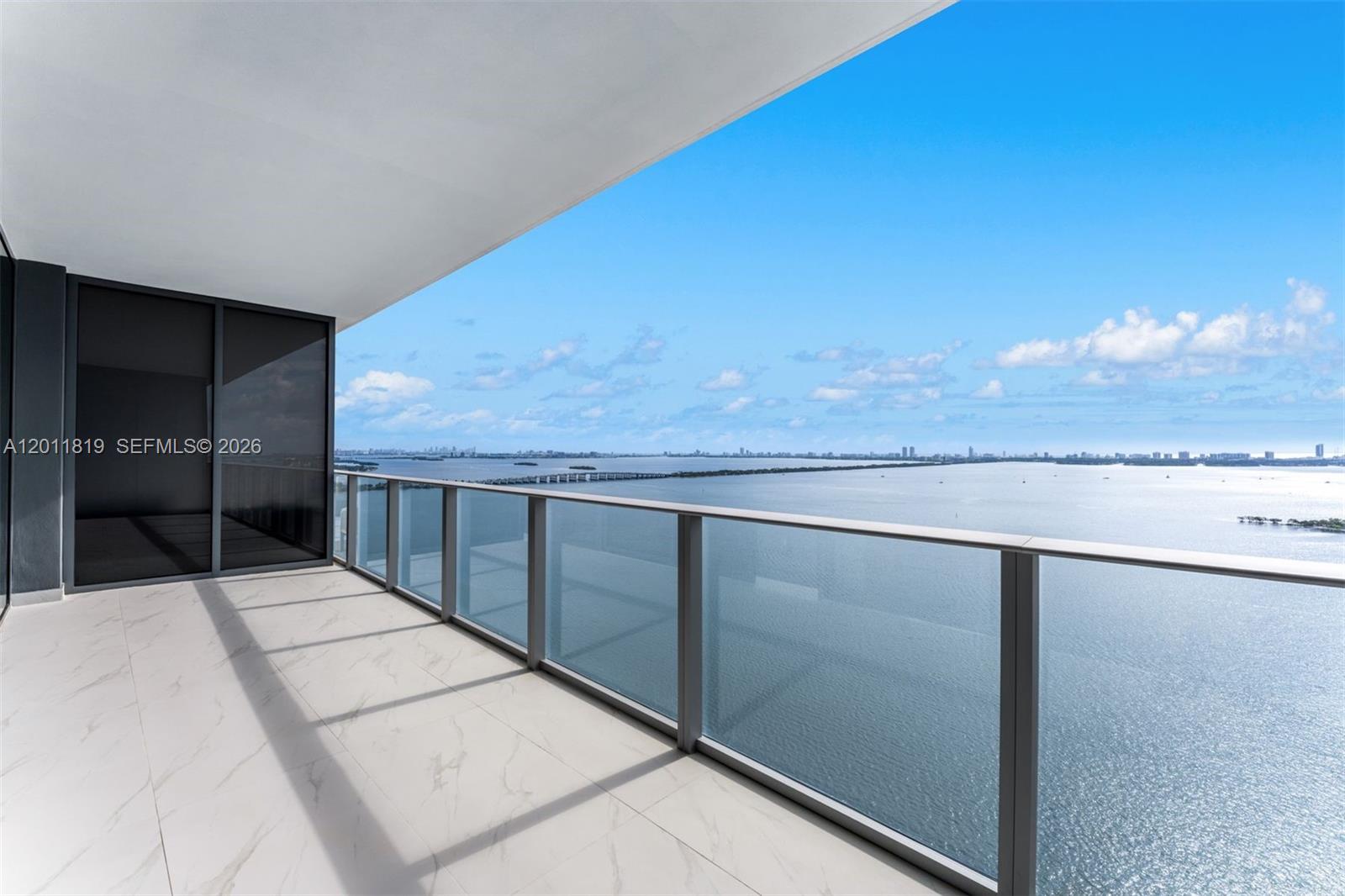 ARIA RESERVE - Residential