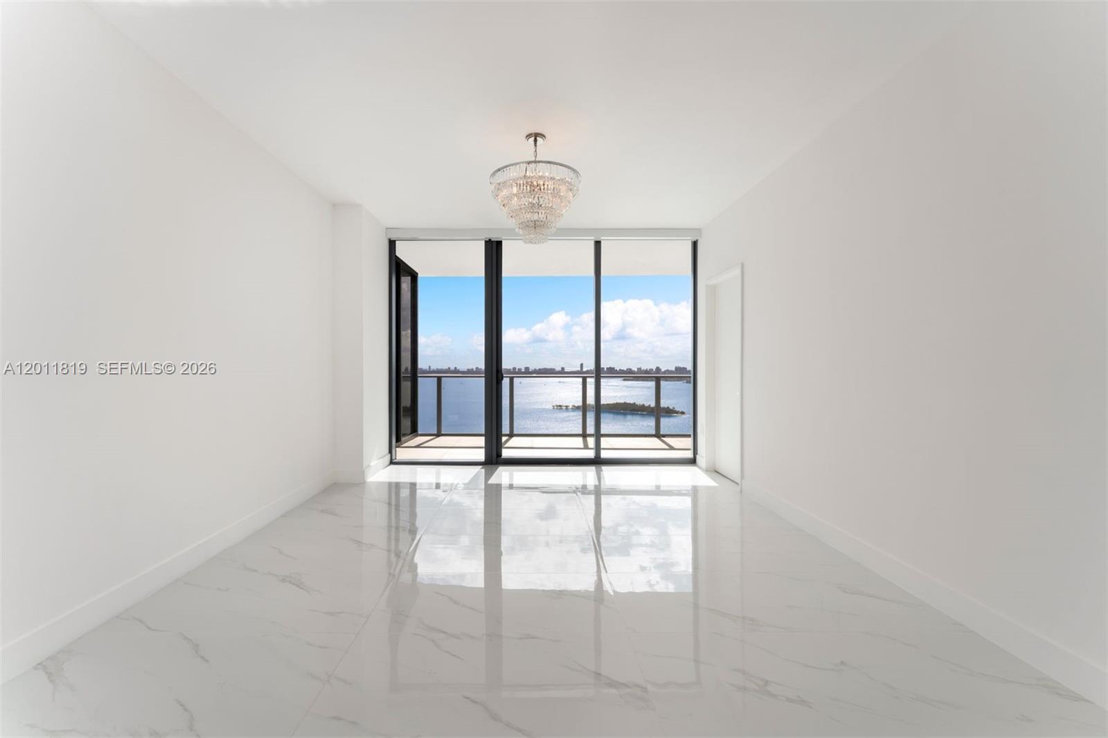 ARIA RESERVE - Residential