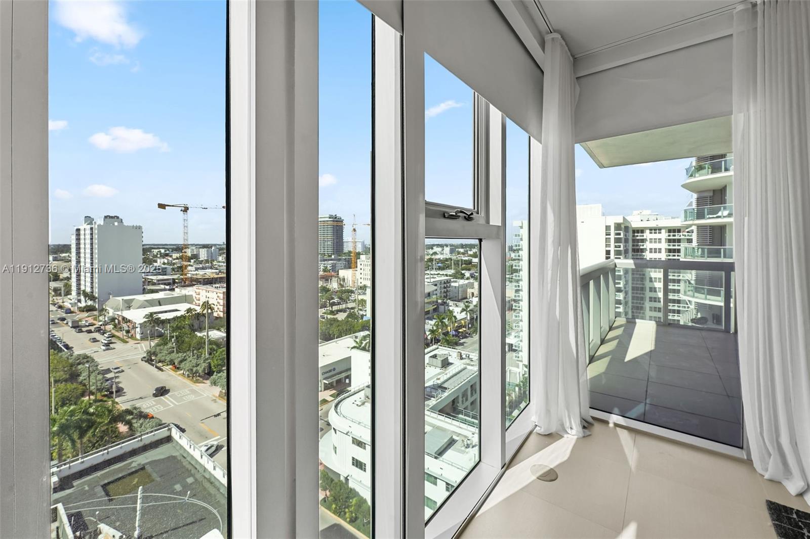 NORTH CARILLON BEACH COND - Residential