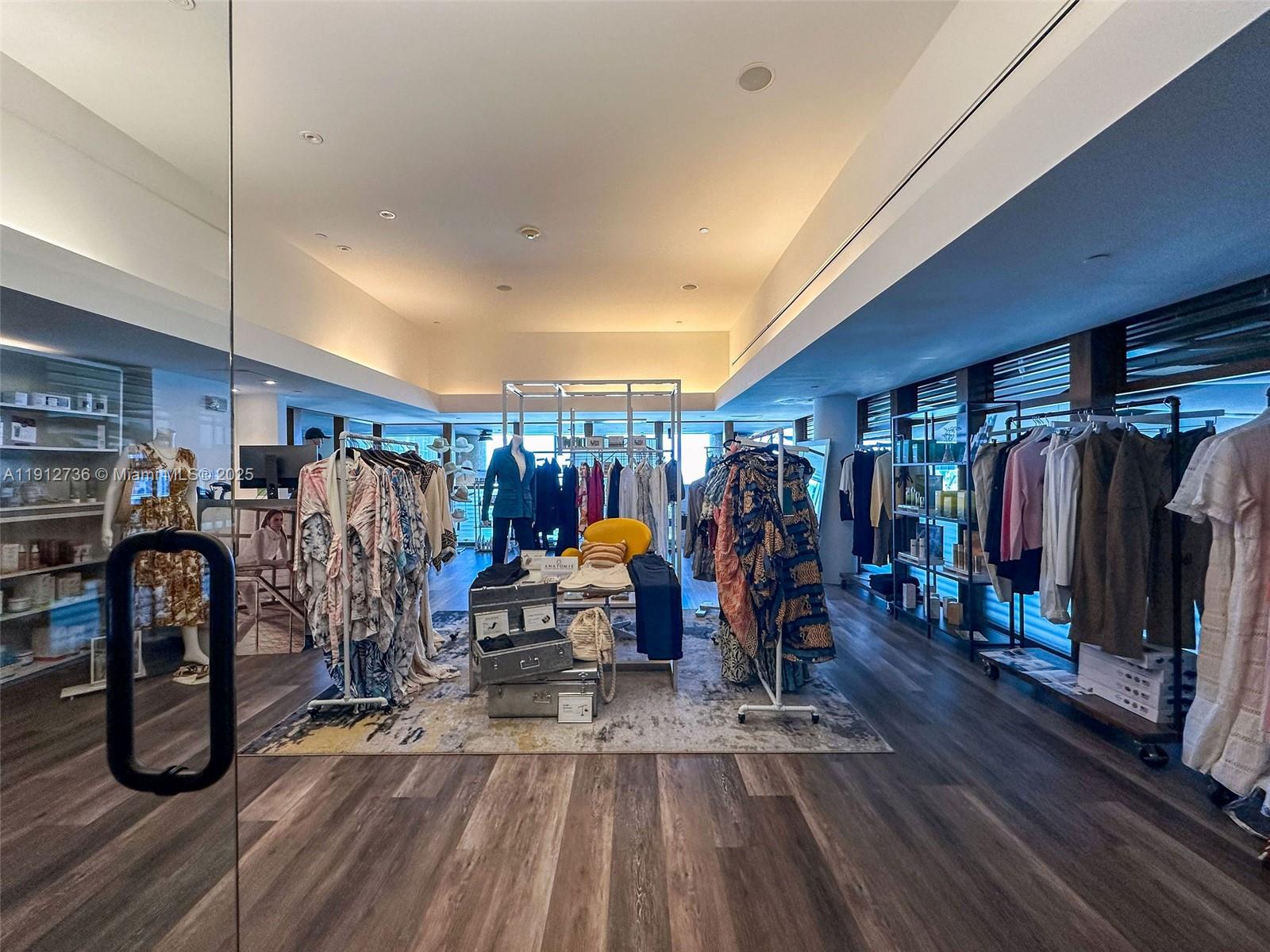 NORTH CARILLON BEACH COND - Residential