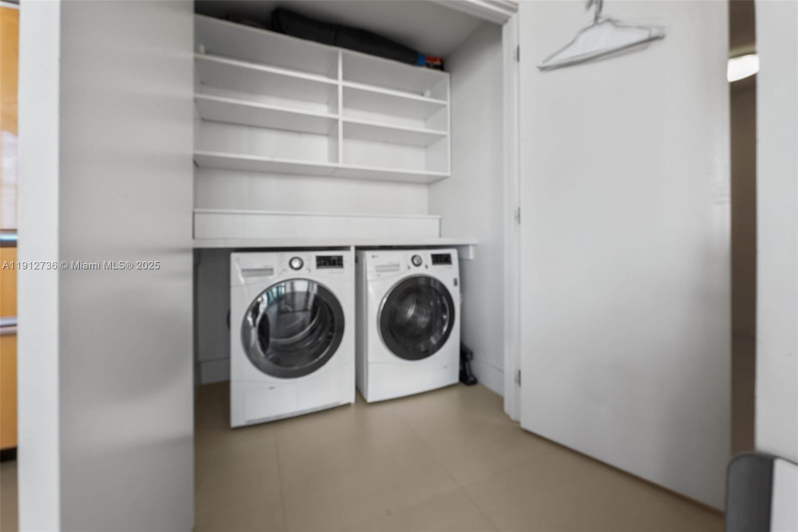 NORTH CARILLON BEACH COND - Residential