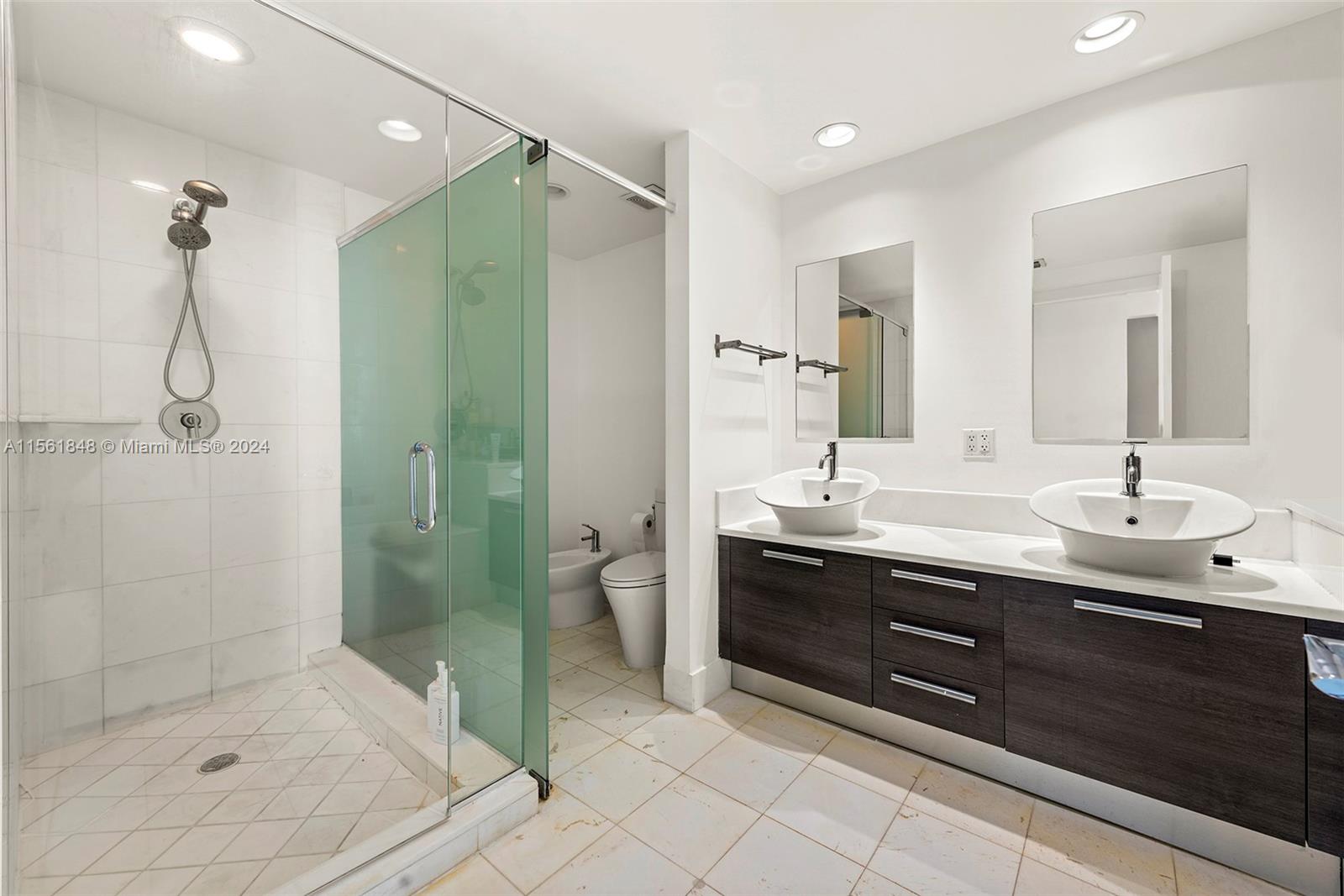 ARTECH RESIDENCES AT AVEN - Residential