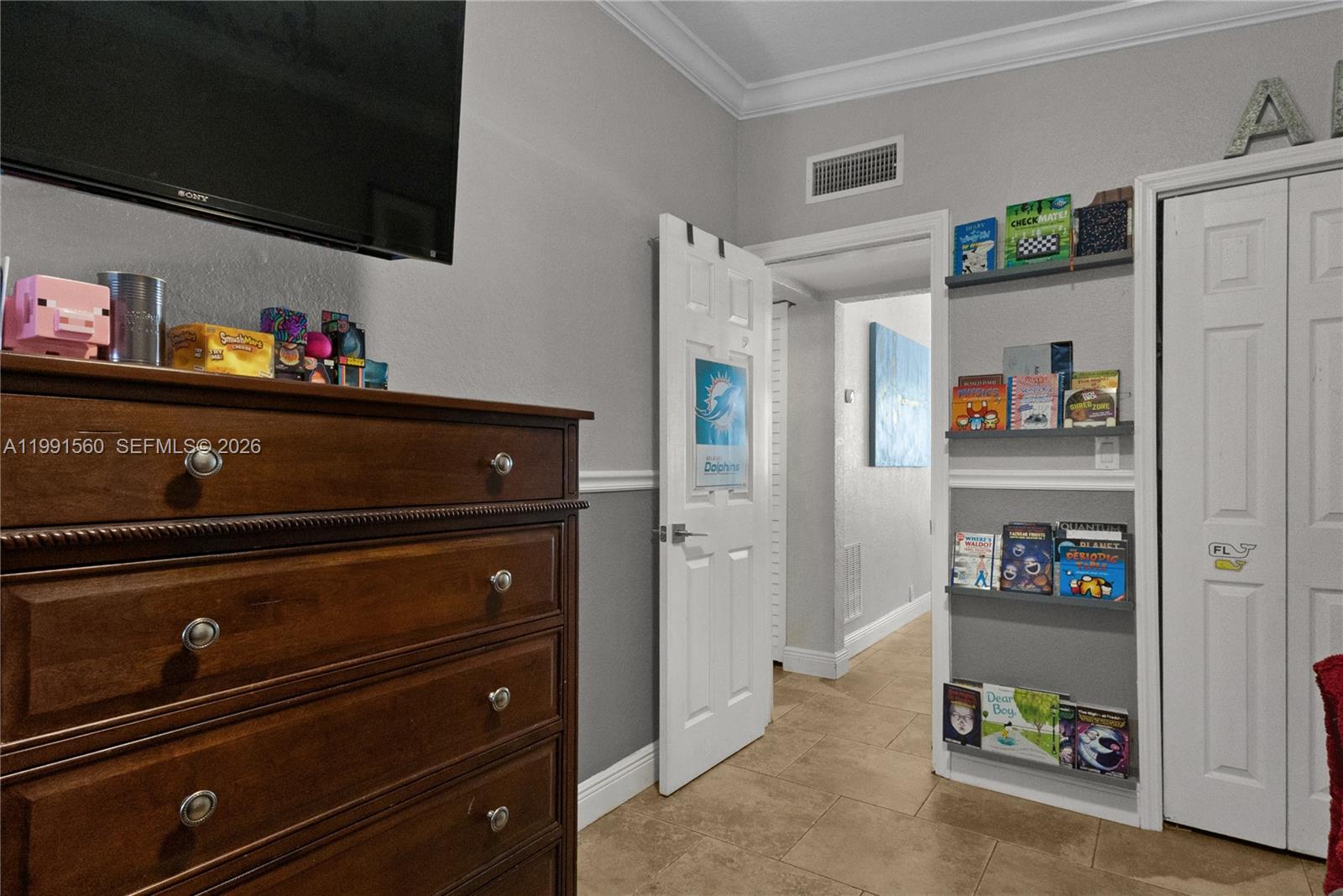 EUGENIA GROVES PARK - Residential