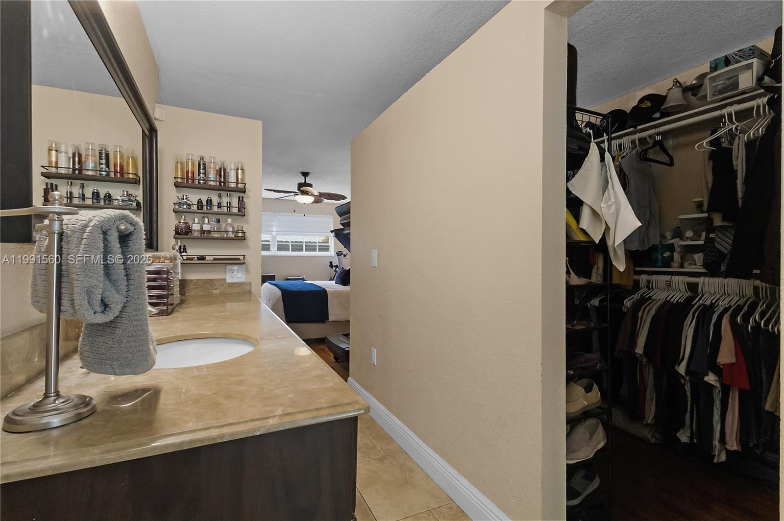 EUGENIA GROVES PARK - Residential