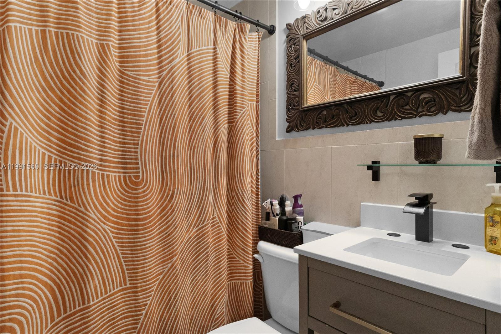 EUGENIA GROVES PARK - Residential