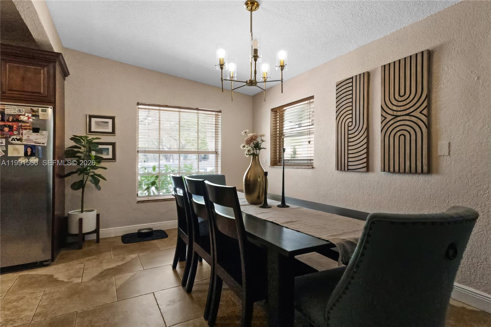 EUGENIA GROVES PARK - Residential