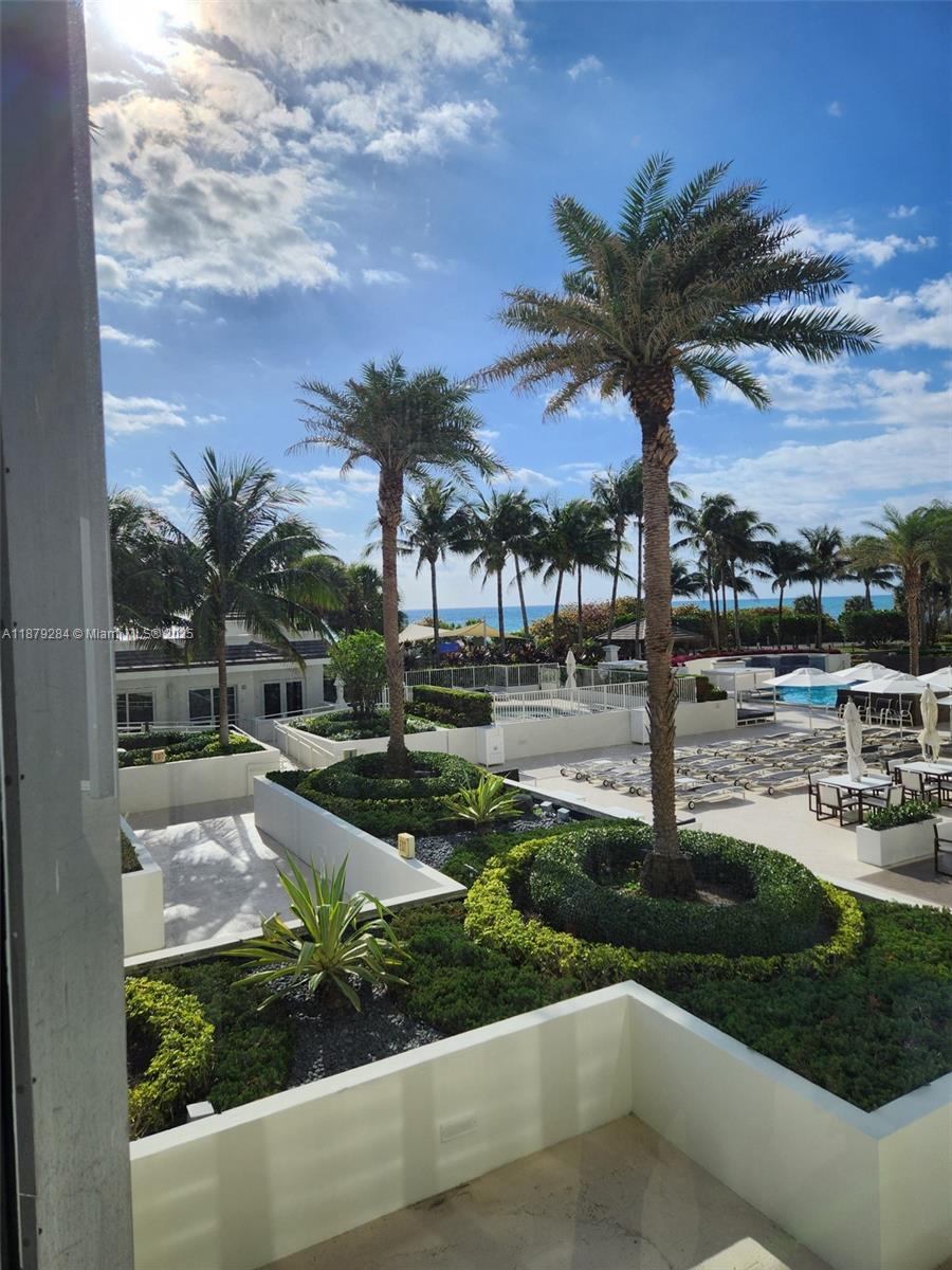 BLUE DIAMOND CONDO - Residential