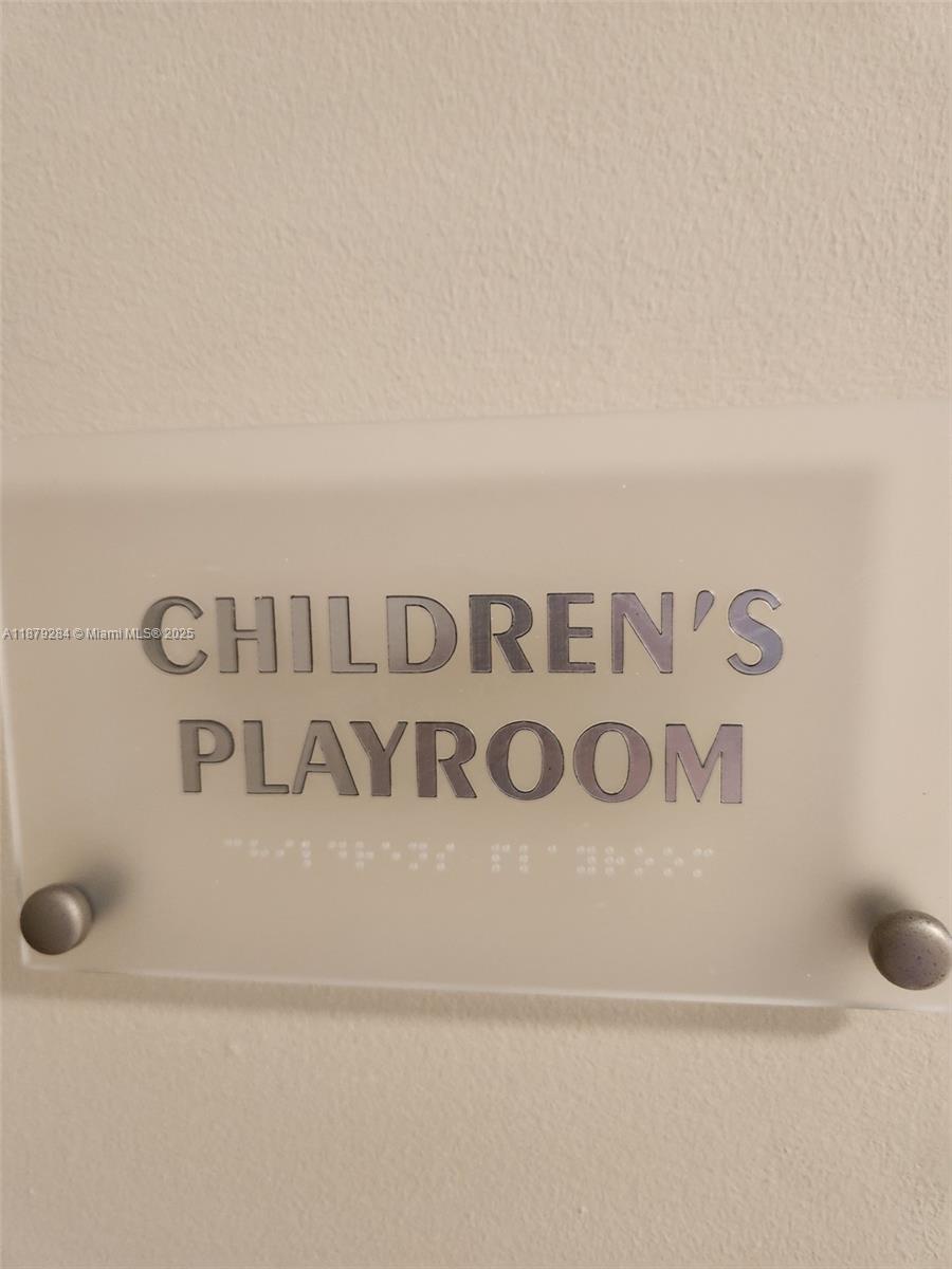 BLUE DIAMOND CONDO - Residential