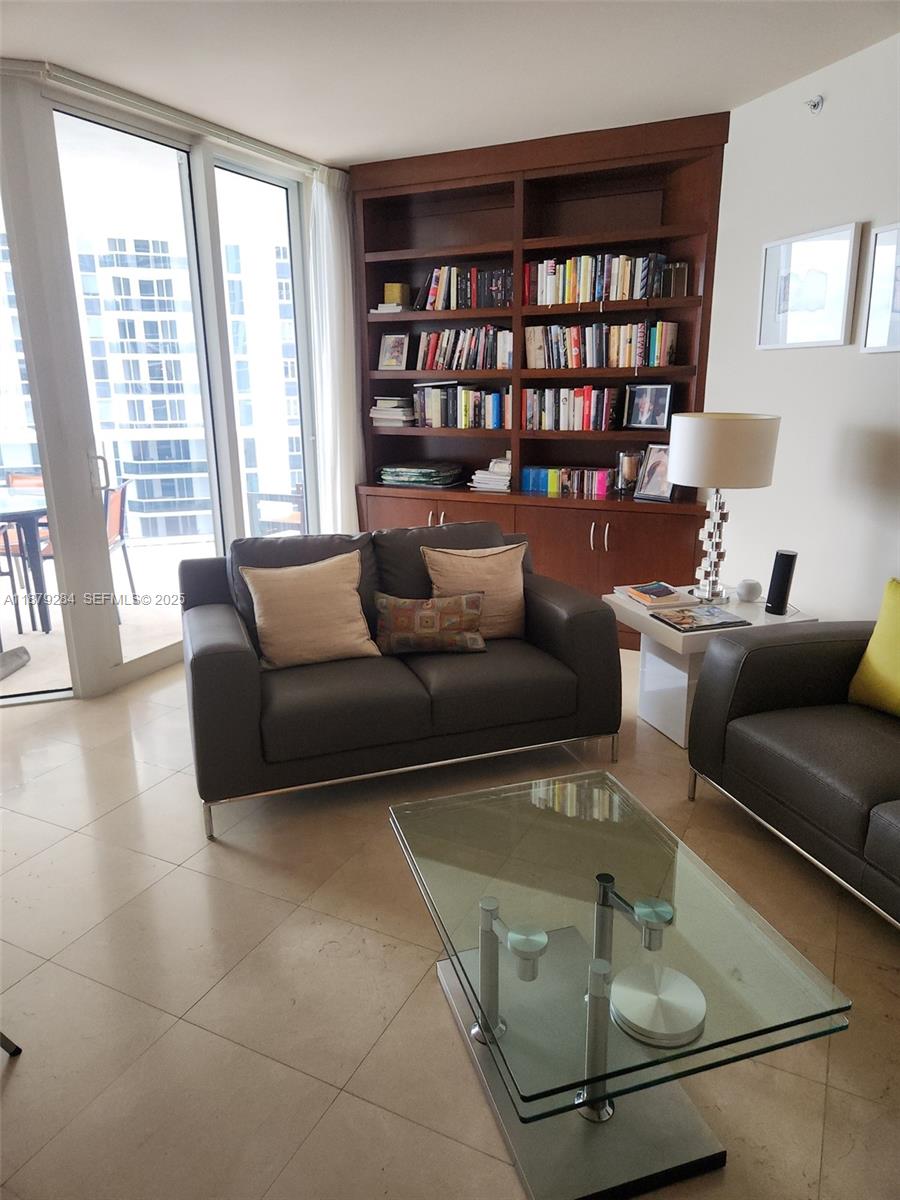 BLUE DIAMOND CONDO - Residential