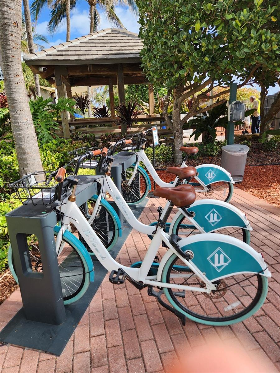 BLUE DIAMOND CONDO - Residential