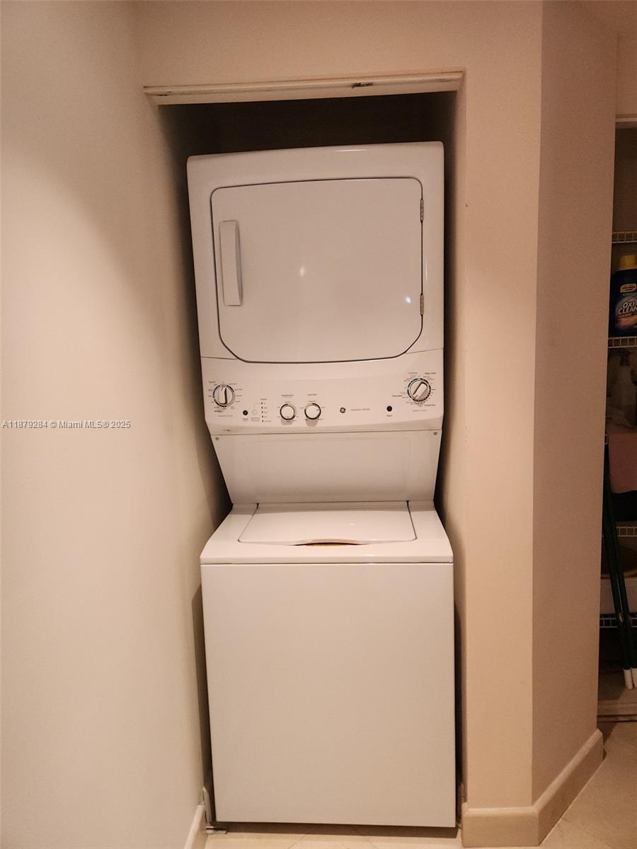 BLUE DIAMOND CONDO - Residential