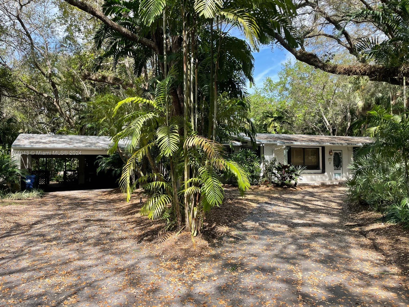 Property for Sale at 5845 Sw 96th St St, Pinecrest, Miami-Dade County, Florida - Bedrooms: 4 
Bathrooms: 3  - $5,315,000