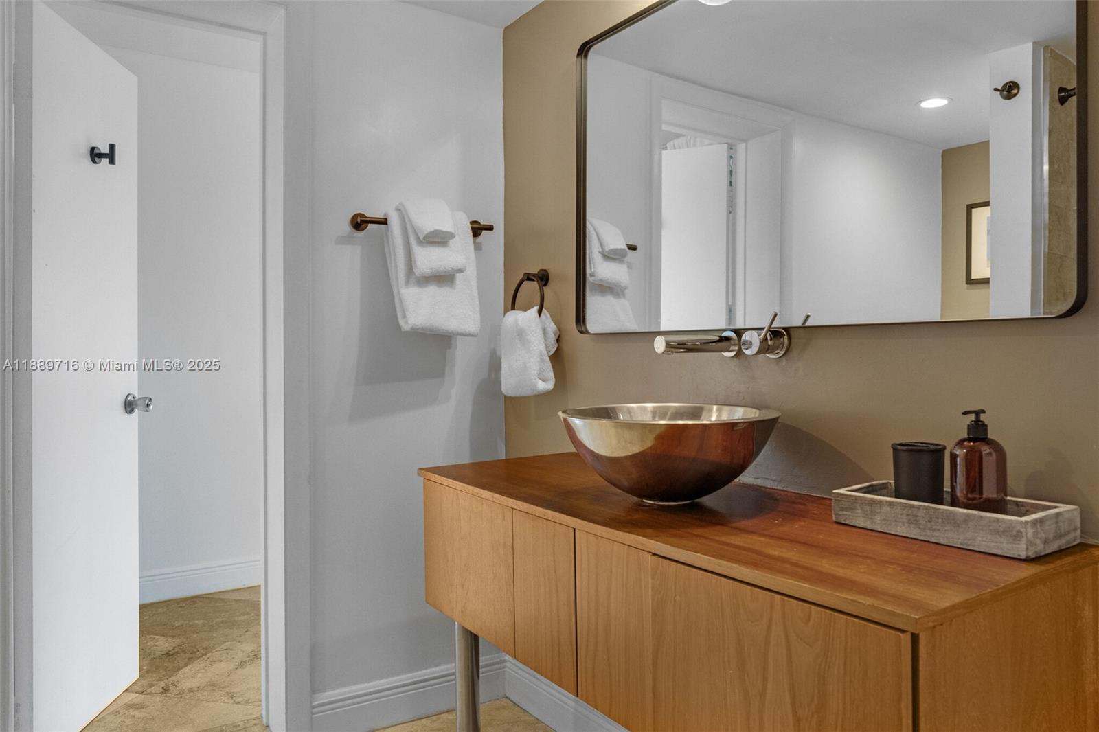 THE FLATS AT MORNINGSIDE - Residential Lease