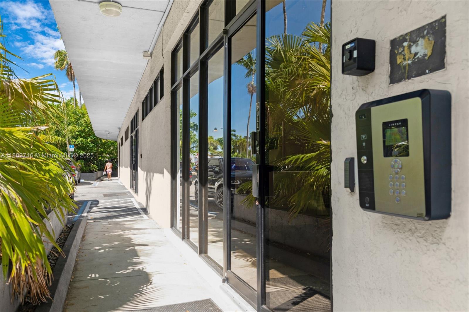 THE FLATS AT MORNINGSIDE - Residential Lease