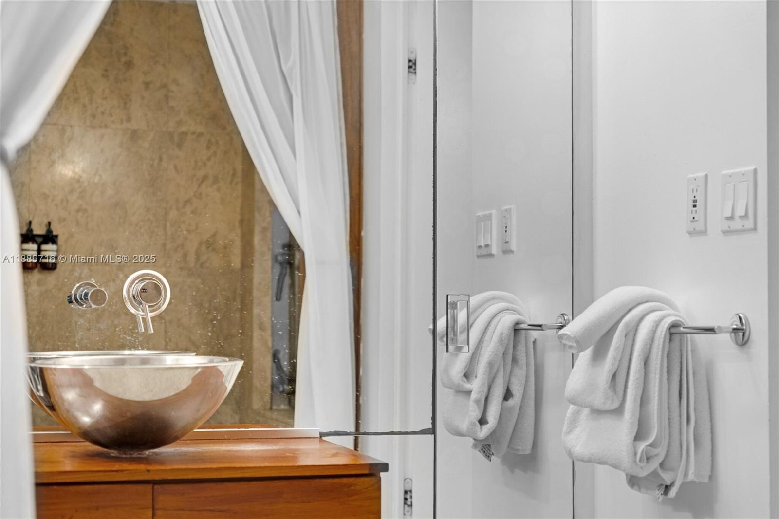 THE FLATS AT MORNINGSIDE - Residential Lease