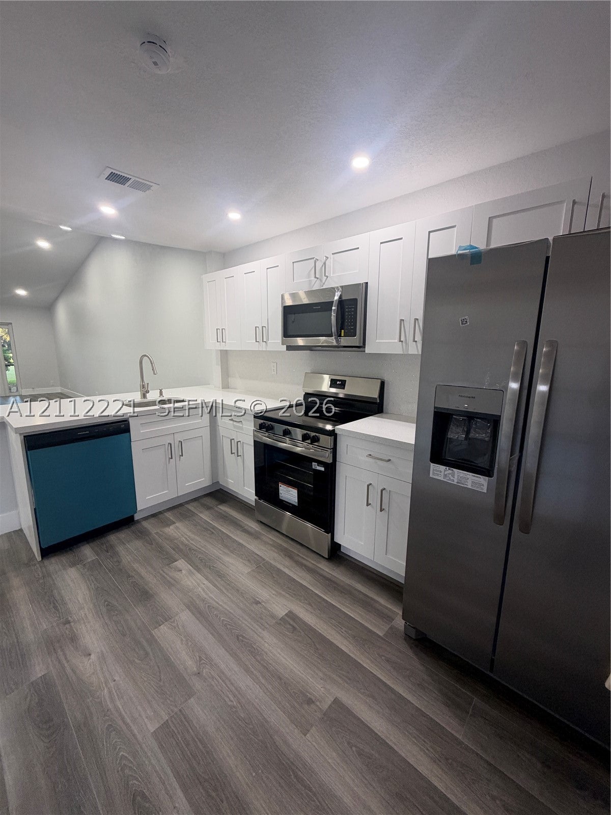 9301 NW 61st St, Tamarac FL 33321