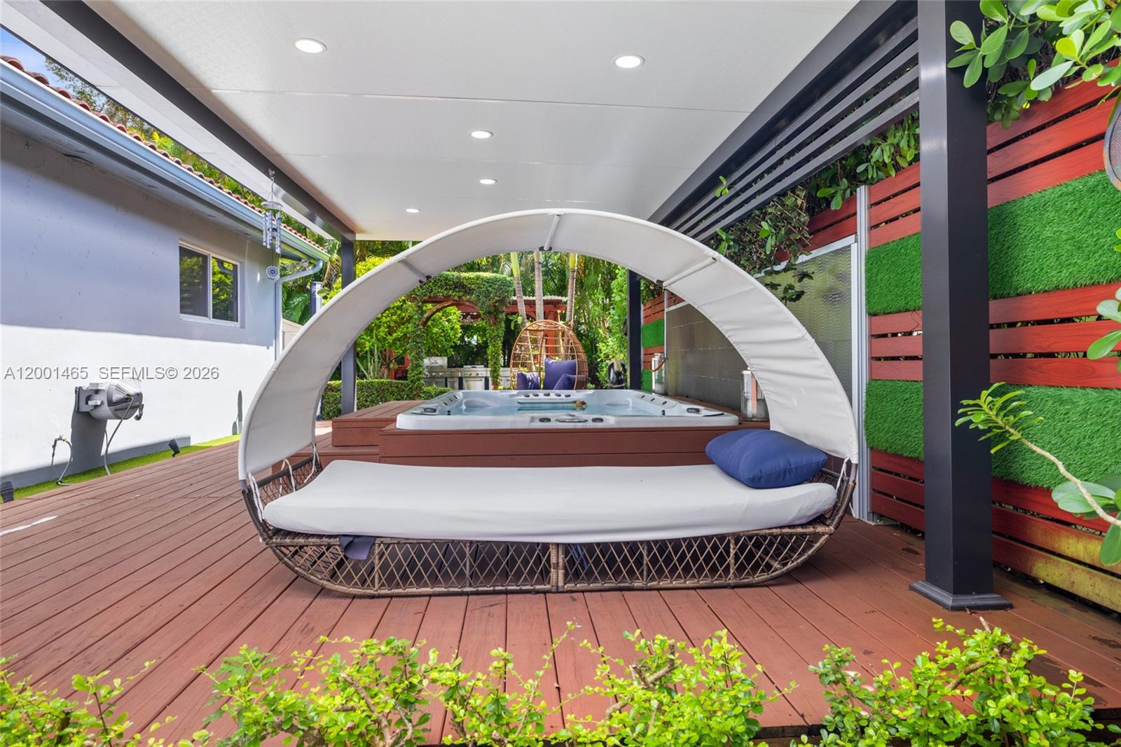 CORAL GABLES SEC E - Residential Lease