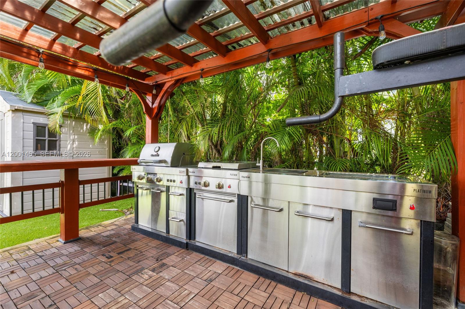 CORAL GABLES SEC E - Residential Lease