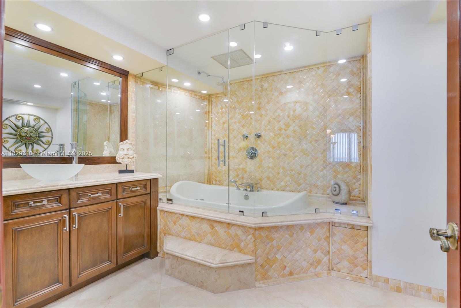 POINT OF AMERICAS - Residential