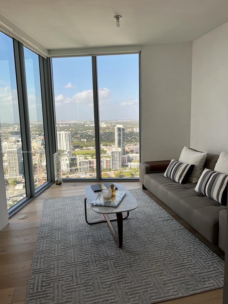 BISCAYNE BEACH CONDO - Residential Lease