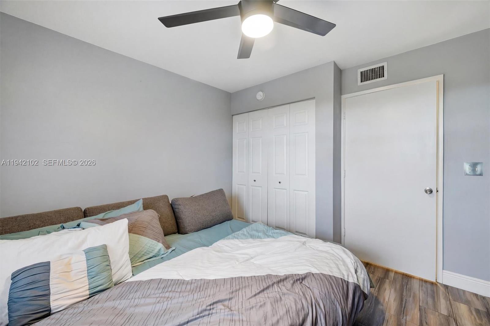 LAS OLAS BY THE RIVER CON - Residential