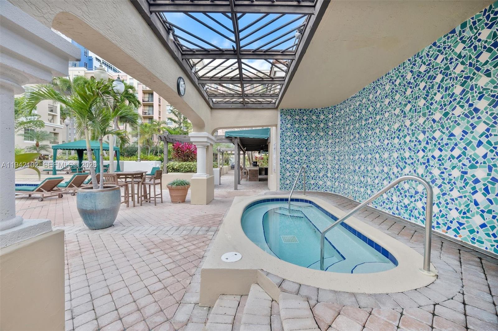 LAS OLAS BY THE RIVER CON - Residential