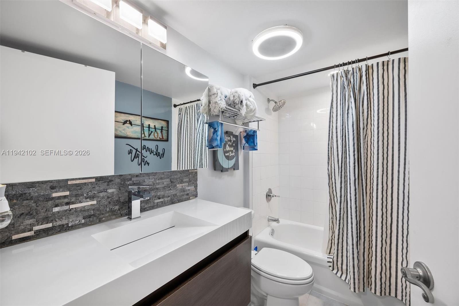 LAS OLAS BY THE RIVER CON - Residential