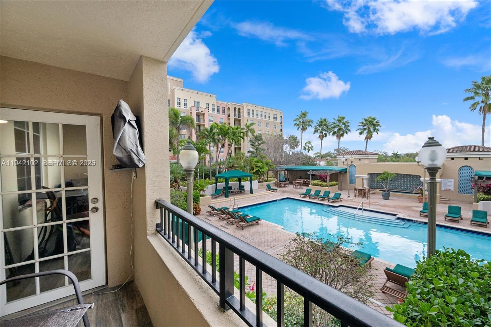 LAS OLAS BY THE RIVER CON - Residential