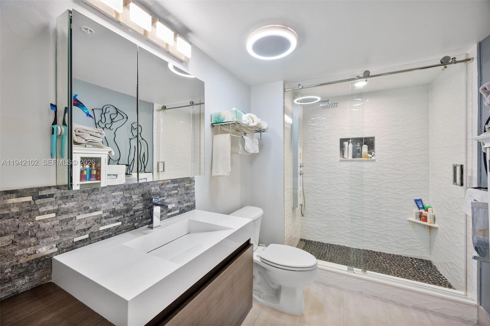 LAS OLAS BY THE RIVER CON - Residential