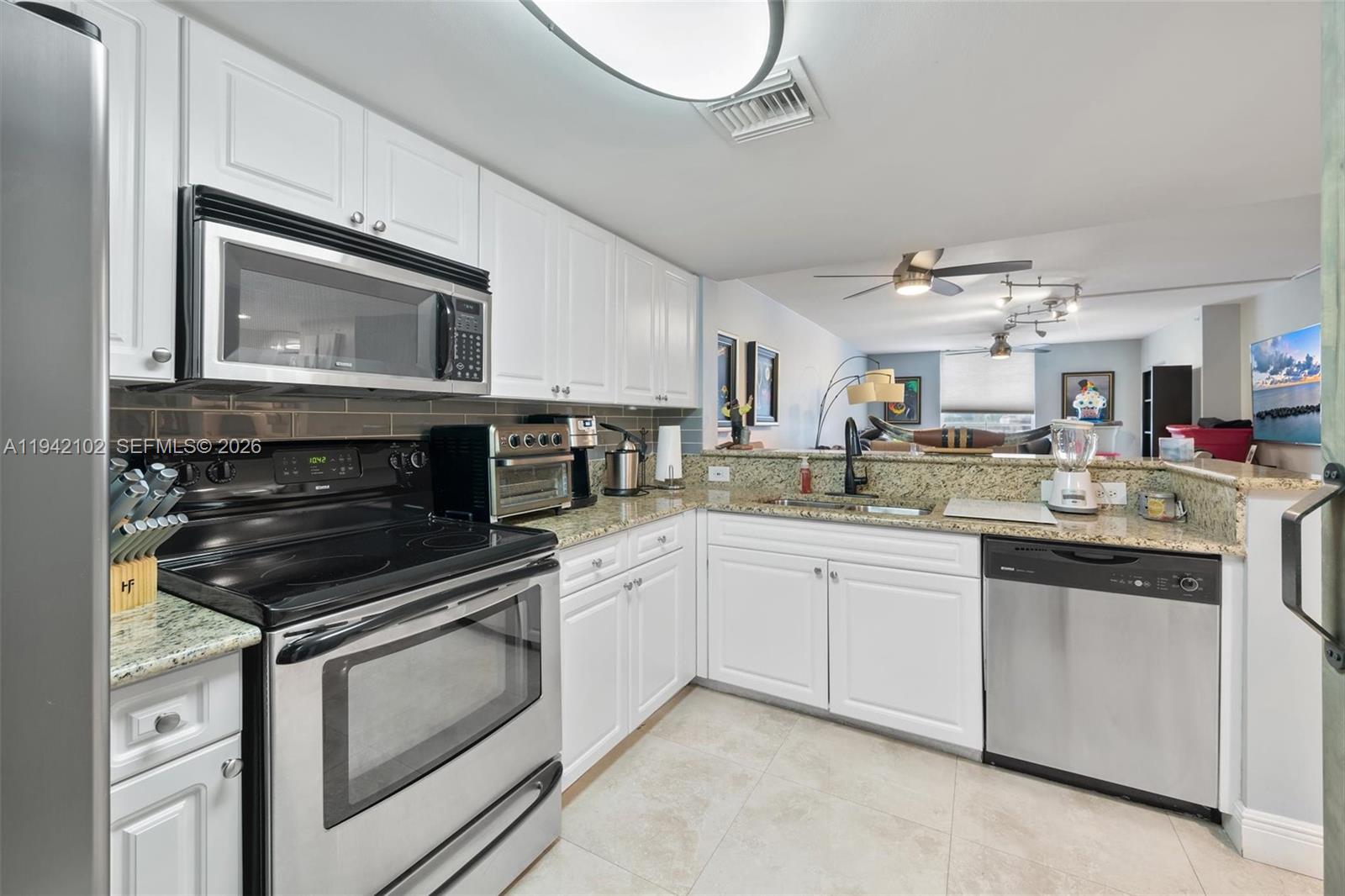 LAS OLAS BY THE RIVER CON - Residential