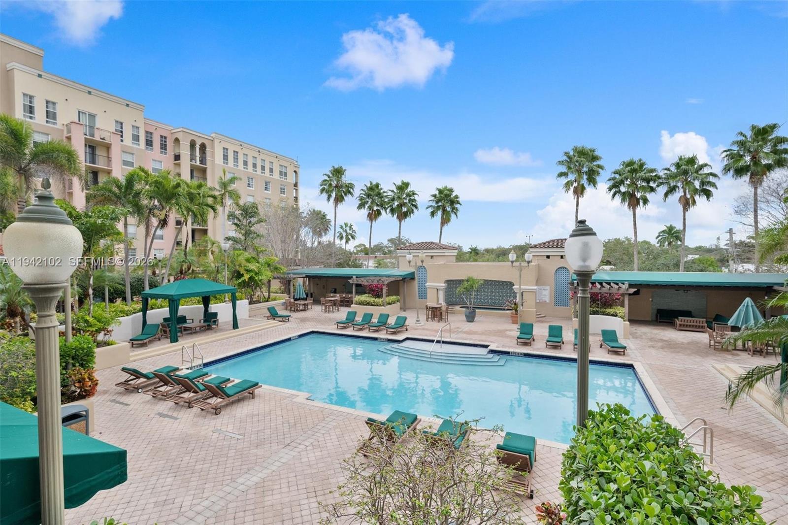 LAS OLAS BY THE RIVER CON - Residential