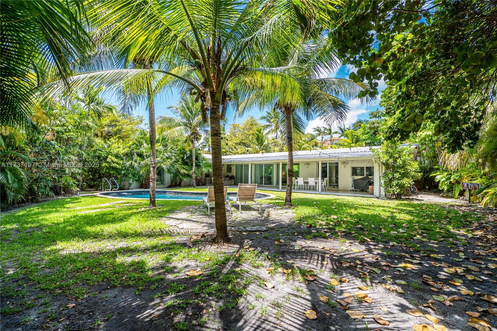 TROPICAL ISLE HOMES SUB 4 - Residential