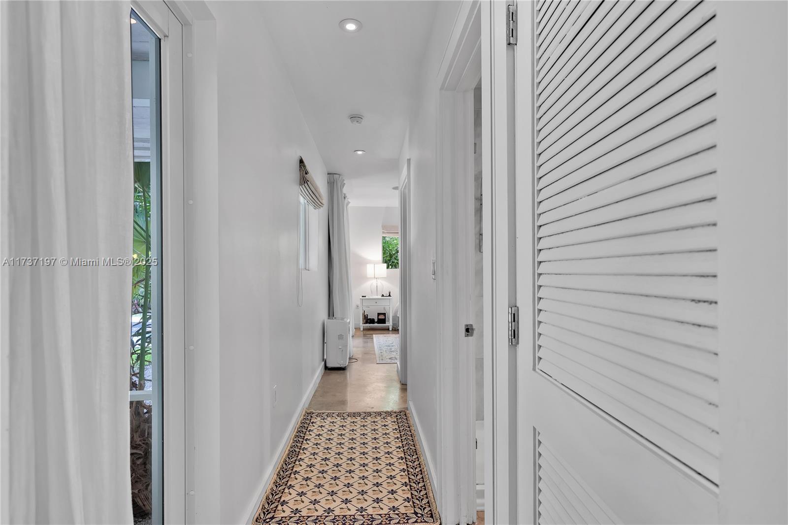 TROPICAL ISLE HOMES SUB 4 - Residential