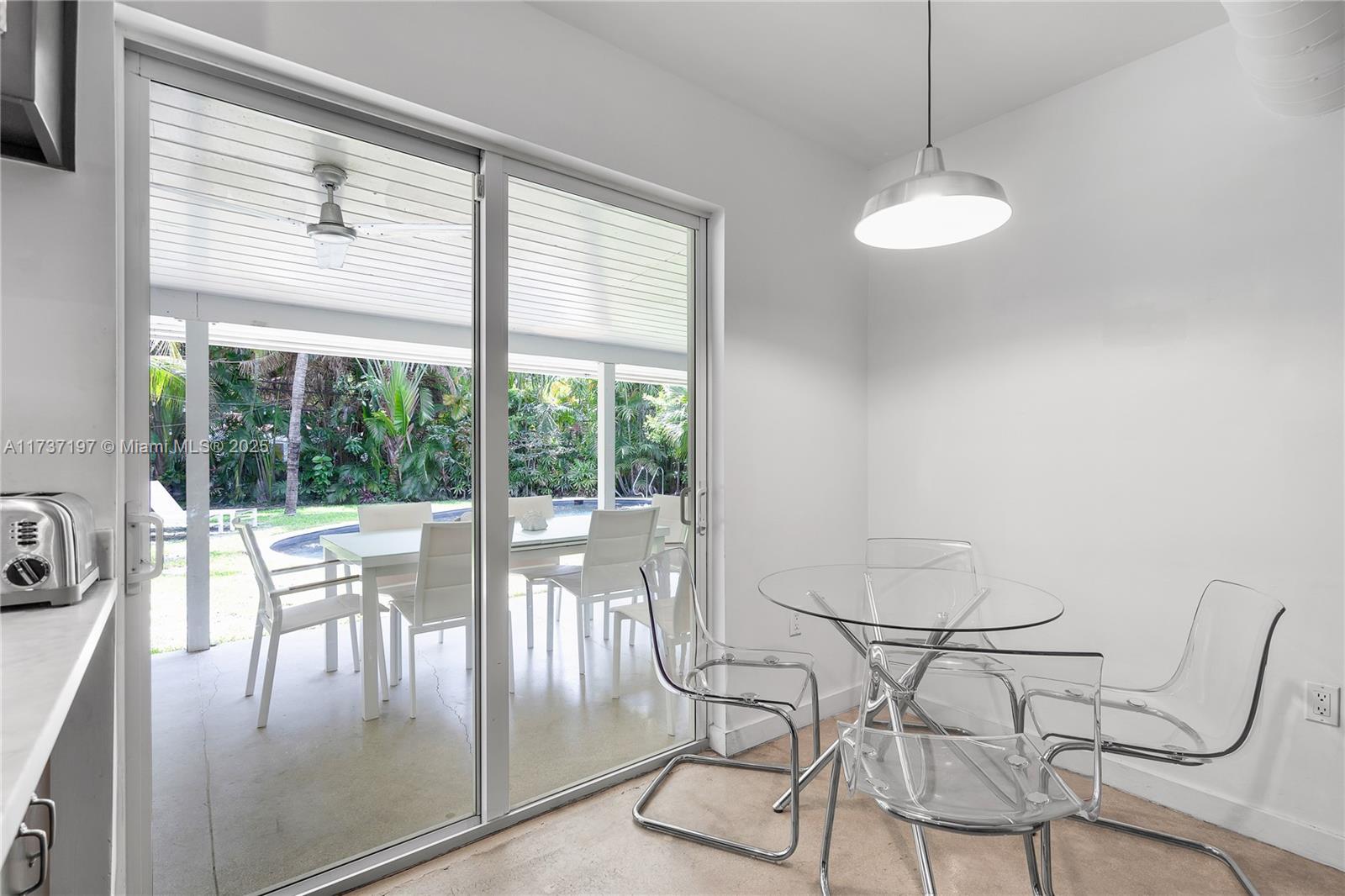 TROPICAL ISLE HOMES SUB 4 - Residential