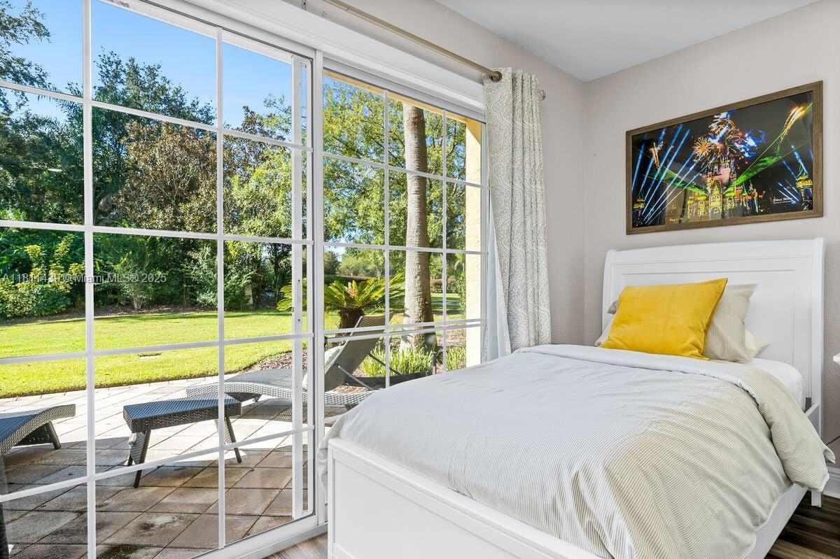 Seven Eagles Condo - Residential