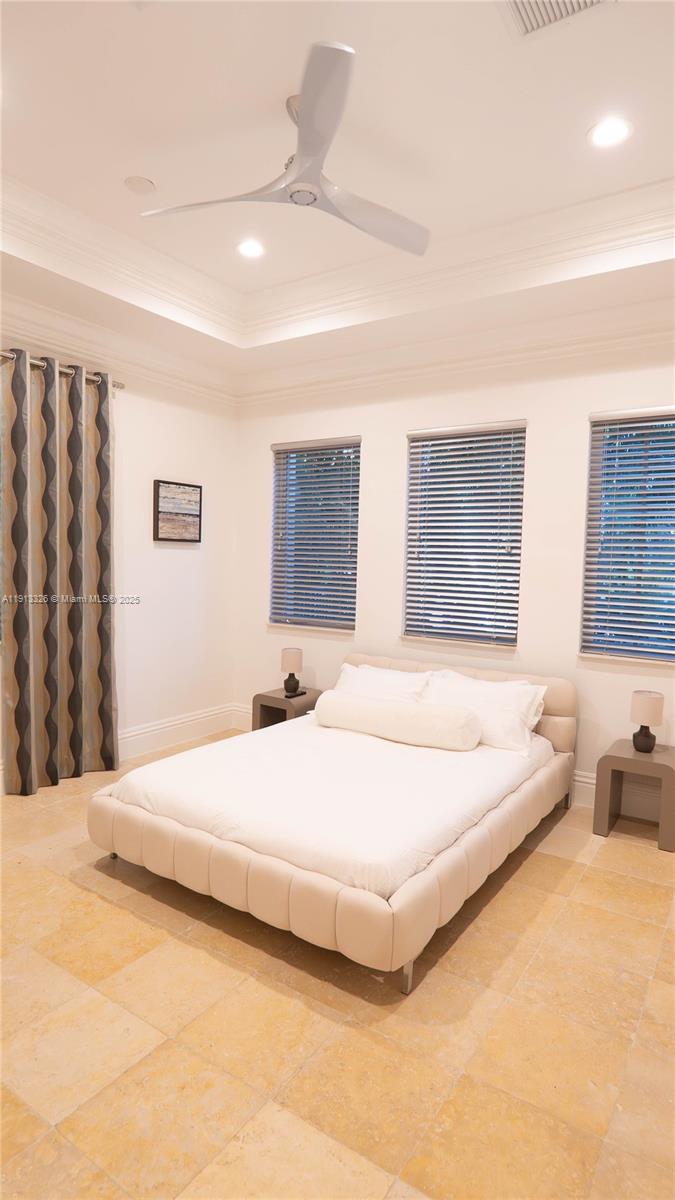 TROPIC ISLE - Residential Lease