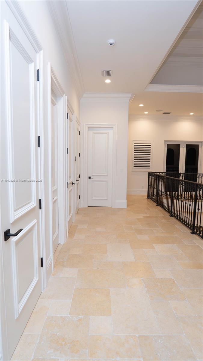 TROPIC ISLE - Residential Lease