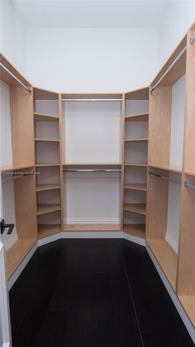 TROPIC ISLE - Residential Lease